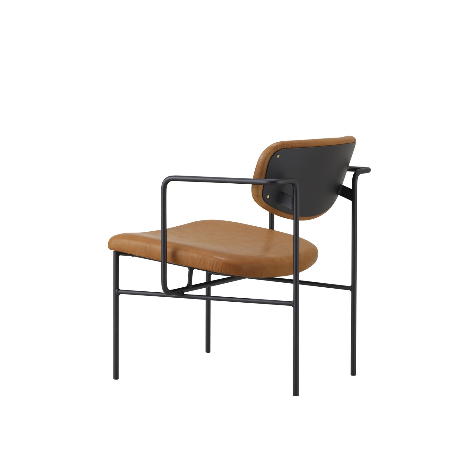 ※写真は下記仕様になります。<br />
<br />
フレームカラー：サンドブラック<br />
張地：牛革 Santeria Camel（Bランク）